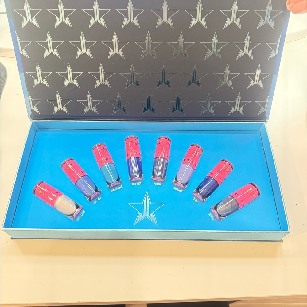 Jeffree Star Blue Blooded Velour Liquid Lipstick Box